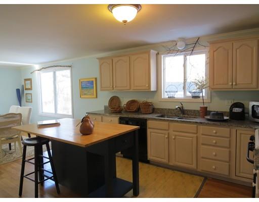 33 Russell Rd, Mashpee, MA 02649 photo 1