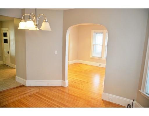 18 Loring St, Worcester, MA 01606 photo 9