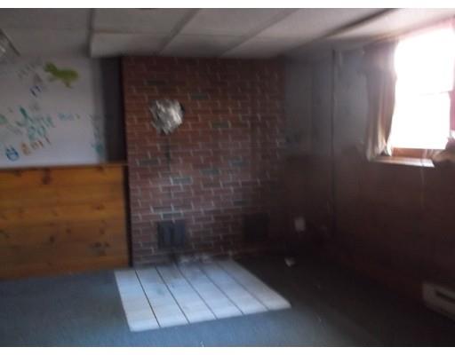 5 Willow Dr, Townsend, MA 01469 photo 8