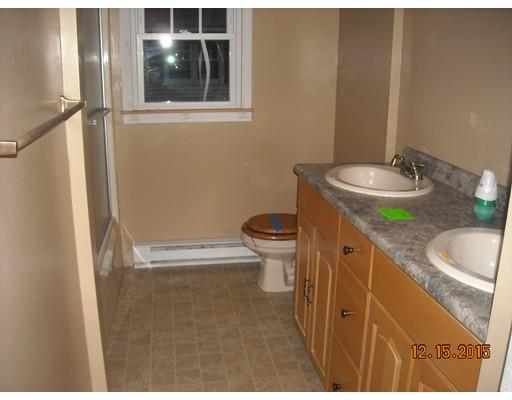 36 Catherine St, Chicopee, MA 01013 photo 9