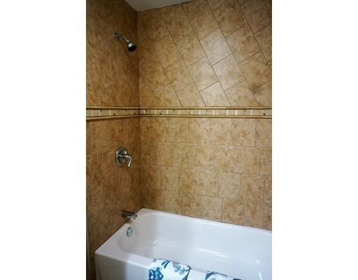 219 Pheland St, Springfield, MA 01109 photo 10