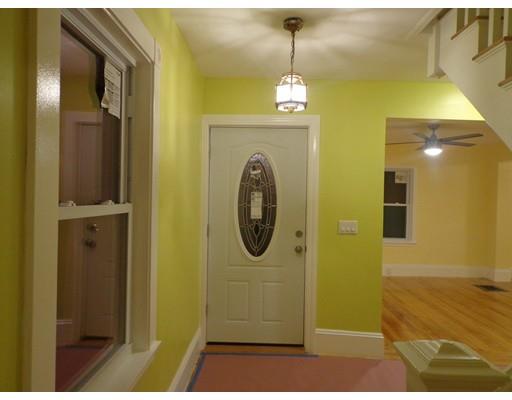 21 Myrtle St, Beverly, MA 01915 photo 3