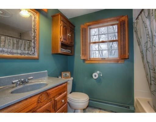 129 Sutton Rd, Webster, MA 01570 photo 17
