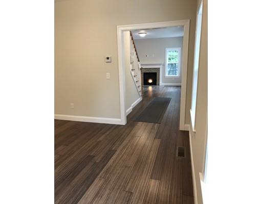 1 Fox Run, Easthampton, MA 01027 photo 8