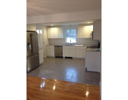 116 Forest Hills Rd, Springfield, MA 01128 photo 5