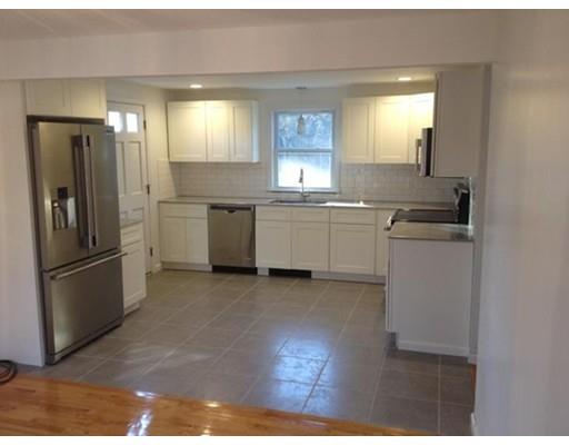 116 Forest Hills Rd, Springfield, MA 01128 photo 4