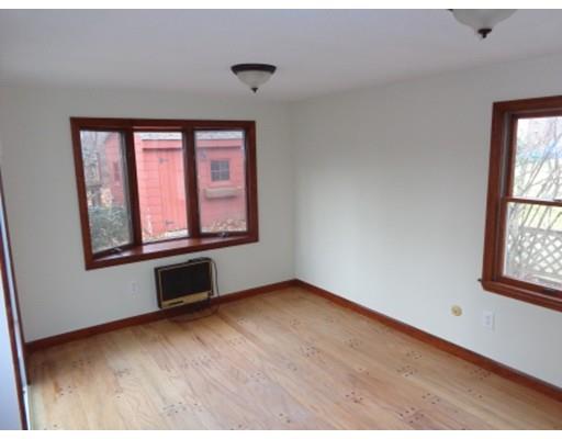 48 Donbray Rd, Springfield, MA 01119 photo 8