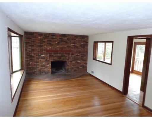 48 Donbray Rd, Springfield, MA 01119 photo 10
