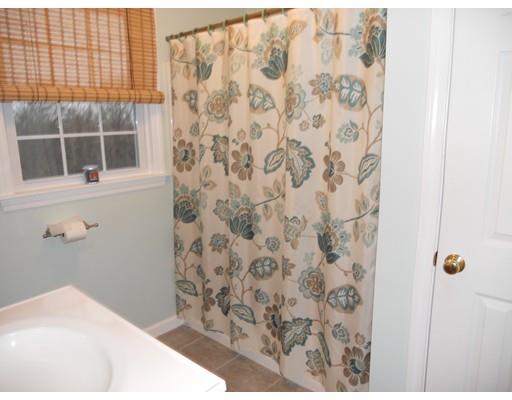 10 Leeward Rd, Fall River, MA 02720 photo 17