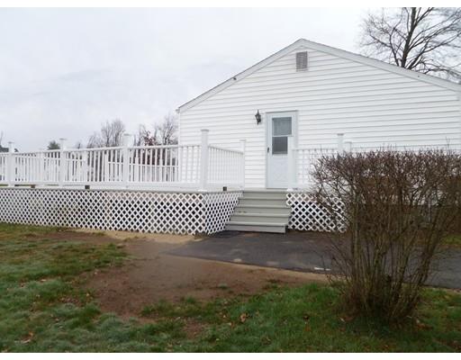 57 Albee St, Springfield, MA 01129 photo 8