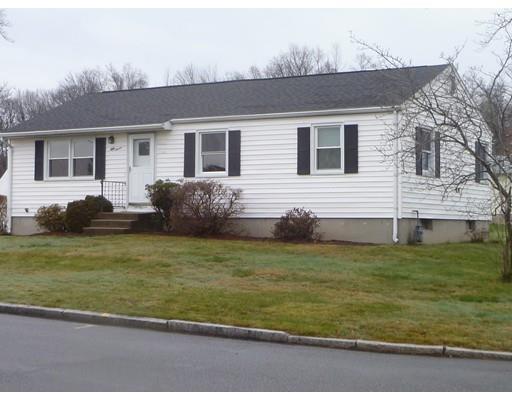 57 Albee St, Springfield, MA 01129 photo 9