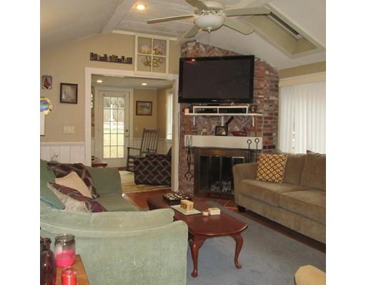 304 Shore Dr, Mashpee, MA 02649 photo 9