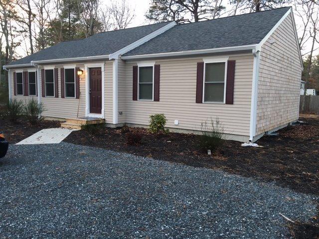 41 Rainbow Ln, Mashpee, MA 02649 photo 1