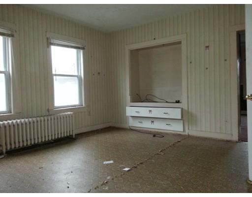 22 N Main St, Webster, MA 01570 photo 9