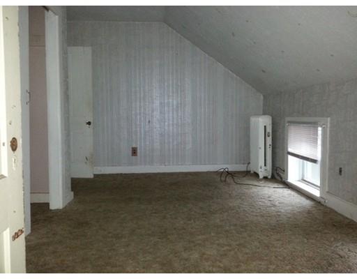 22 N Main St, Webster, MA 01570 photo 10