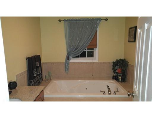 52 Old Farm Ln, Fall River, MA 02720 photo 12