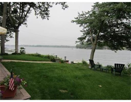 17 Beacon Rd, Webster, MA 01570 photo 2