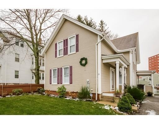 33 Hathaway St, Fall River, MA 02720 photo 2