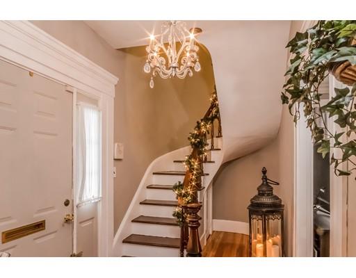 33 Hathaway St, Fall River, MA 02720 photo 4