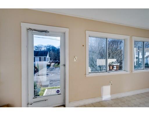 41 Warren Ave, Reading, MA 01867 photo 12