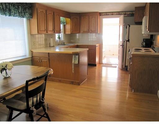 1011 Greendale Ave, Needham, MA 02492 photo 4