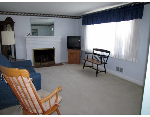 1011 Greendale Ave, Needham, MA 02492 photo 2