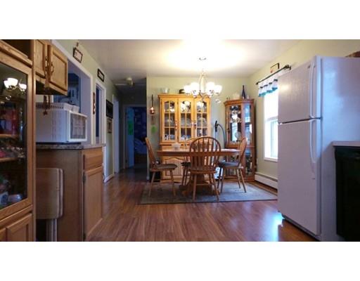 5 Robin Dr, Douglas, MA 01516 photo 4