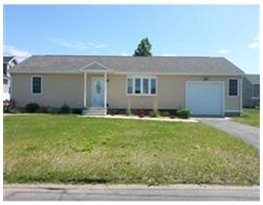 37 Judith St, Springfield, MA 01118 photo 1