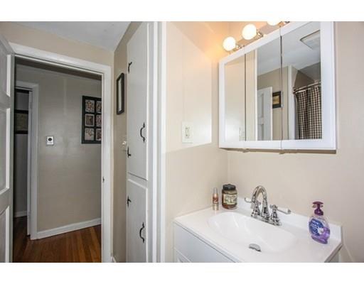136 Kerry Dr, Springfield, MA 01118 photo 24