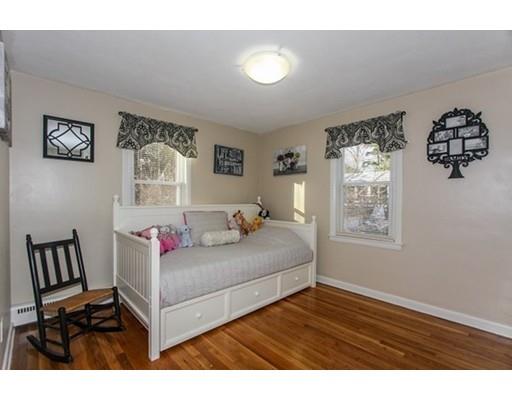 136 Kerry Dr, Springfield, MA 01118 photo 20