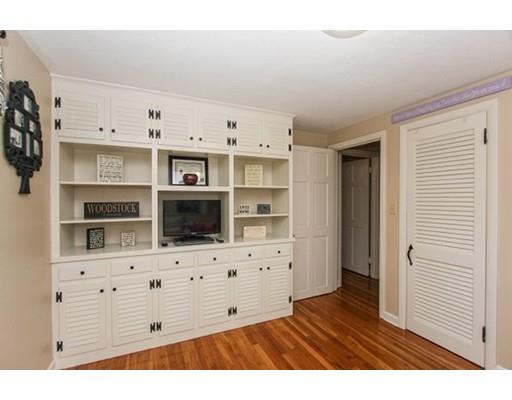 136 Kerry Dr, Springfield, MA 01118 photo 22