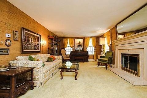 9 Oak Cir, Dover, MA 02030 photo 10