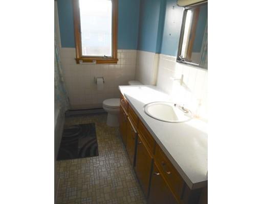 39 Wanda St, Chicopee, MA 01013 photo 10