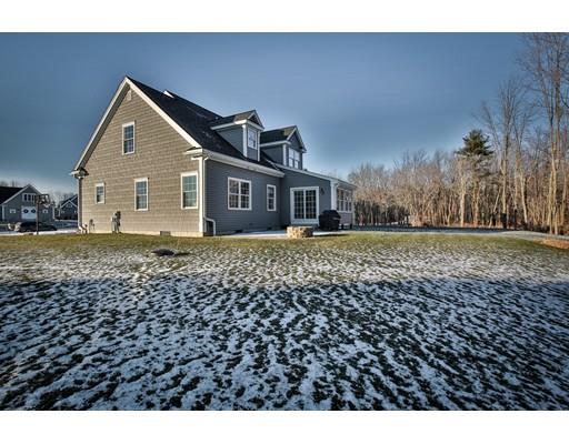 6 Winslow Dr, Atkinson, NH 03811 photo 3
