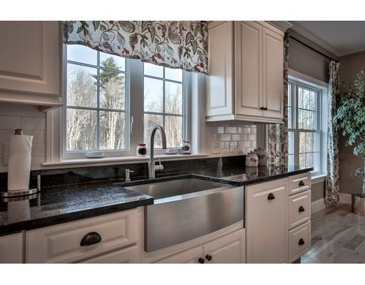 6 Winslow Dr, Atkinson, NH 03811 photo 11