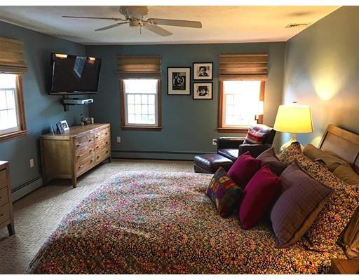 4 Beaverbrook Ln, Walpole, MA 02081 photo 10