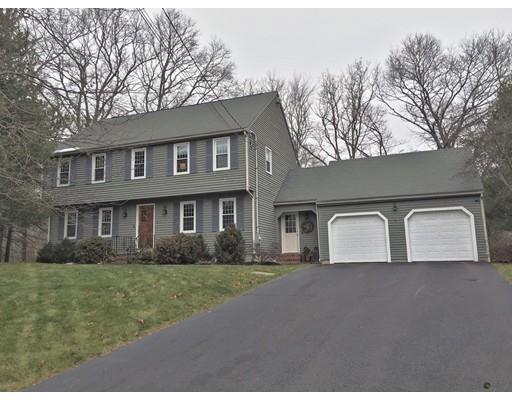 4 Beaverbrook Ln, Walpole, MA 02081 photo 1