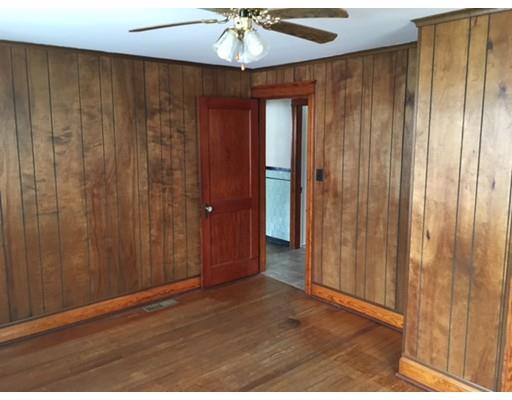 16 Arkwright Rd, Webster, MA 01570 photo 3