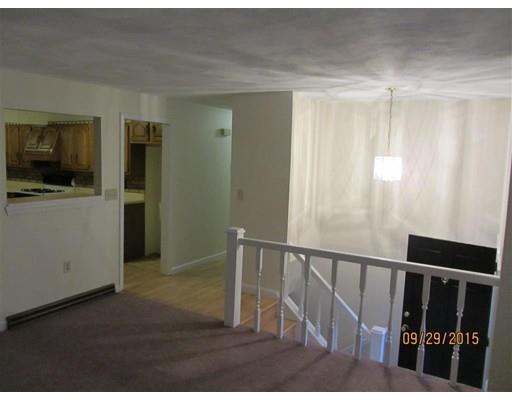 93 Ash St, Townsend, MA 01469 photo 2