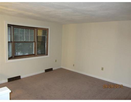 93 Ash St, Townsend, MA 01469 photo 3
