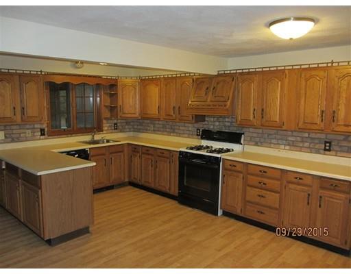93 Ash St, Townsend, MA 01469 photo 5