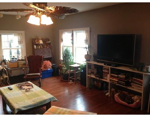 127 Leonard St, Gloucester, MA 01930 photo 4