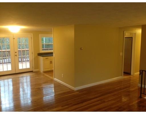 15 Malden Dr, Webster, MA 01570 photo 9