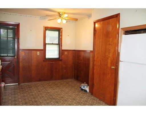 32 Saint James Cir, Springfield, MA 01104 photo 11