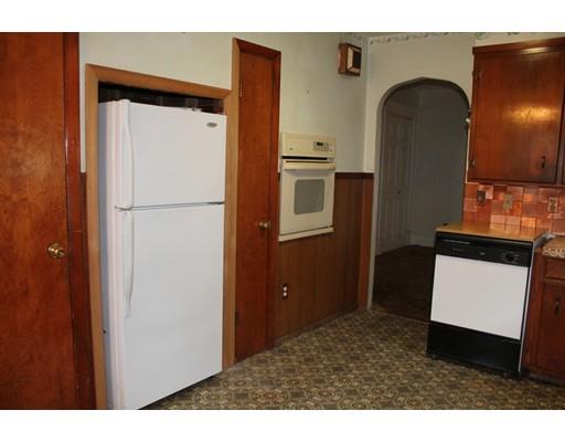 32 Saint James Cir, Springfield, MA 01104 photo 12