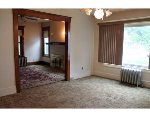 32 Saint James Cir, Springfield, MA 01104 photo 14