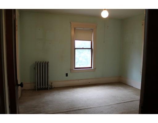 32 Saint James Cir, Springfield, MA 01104 photo 19