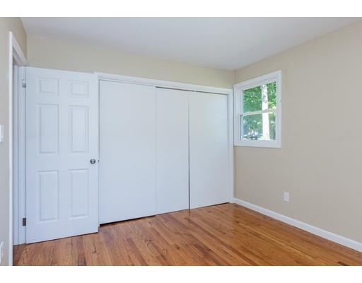 36 Ellendale Cir, Springfield, MA 01128 photo 13