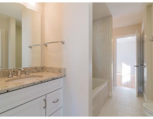 100 Ogunquit Rd, North Andover, MA 01845 photo 16