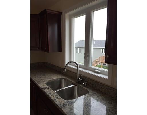 37 Clarkson St, Fall River, MA 02723 photo 6
